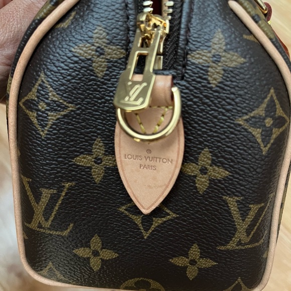 Speedy 20B Monogram - Picture 7 of 10